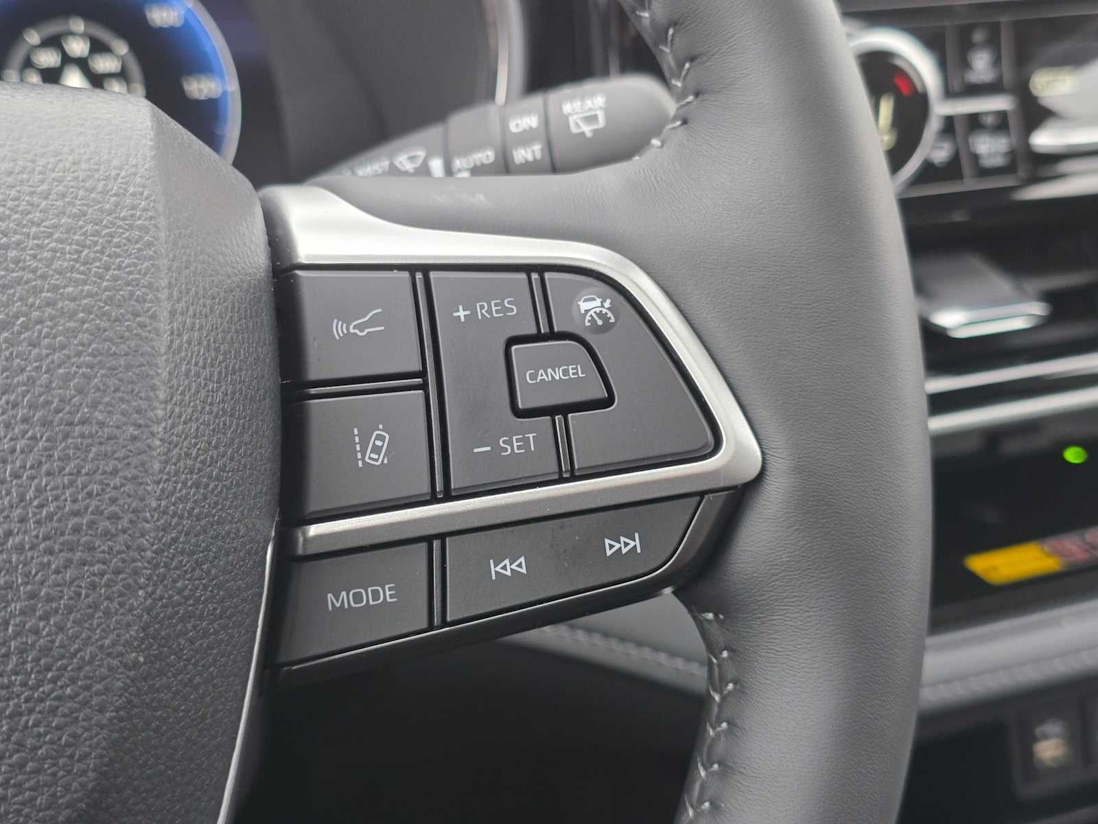 2025 Toyota Highlander Platinum