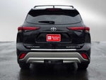 2025 Toyota Highlander Platinum