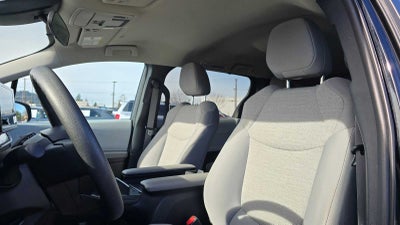 2025 Toyota Sienna LE