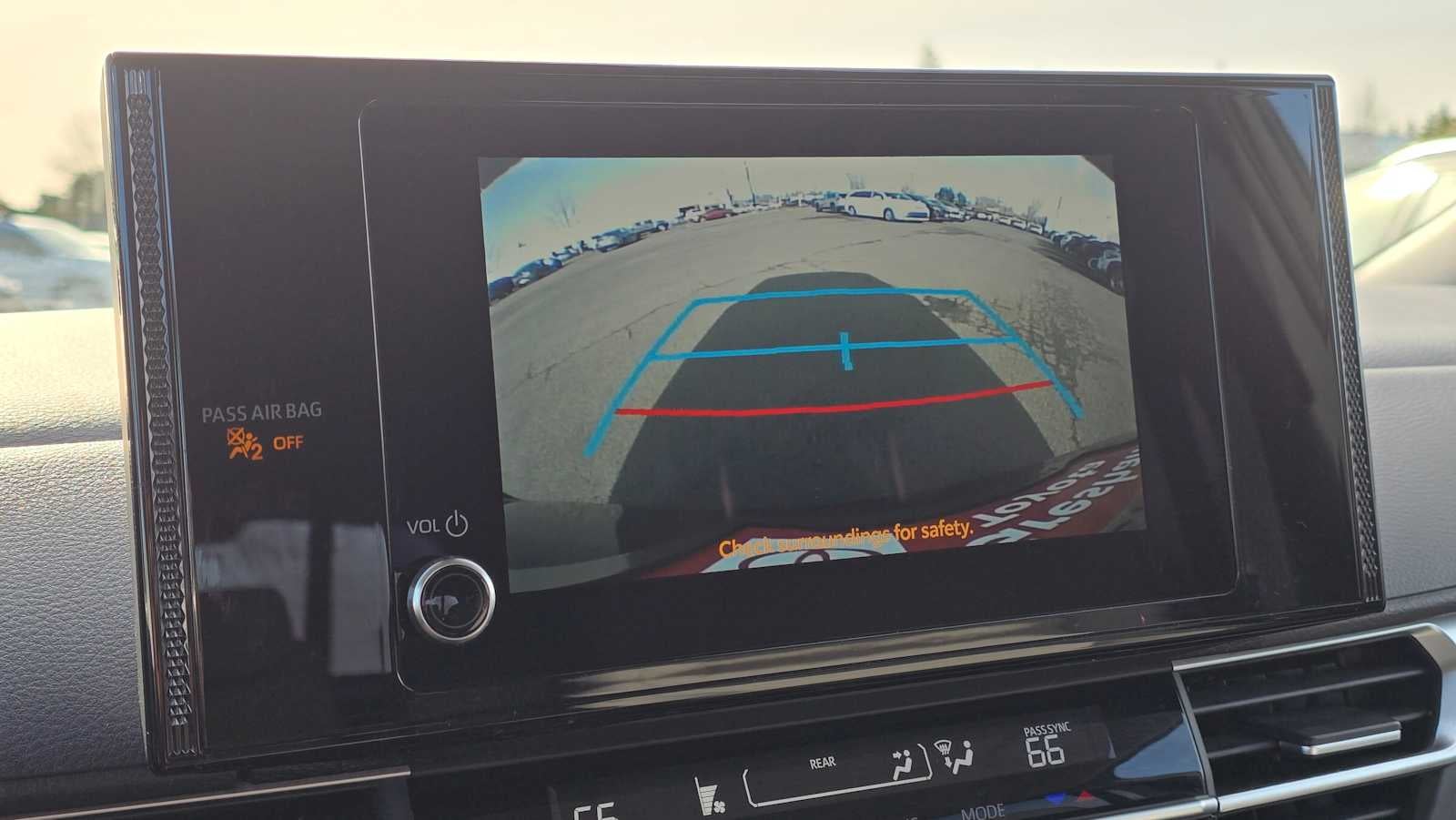 2025 Toyota Sienna LE