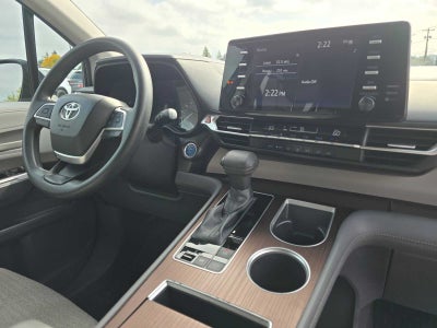 2021 Toyota Sienna LE