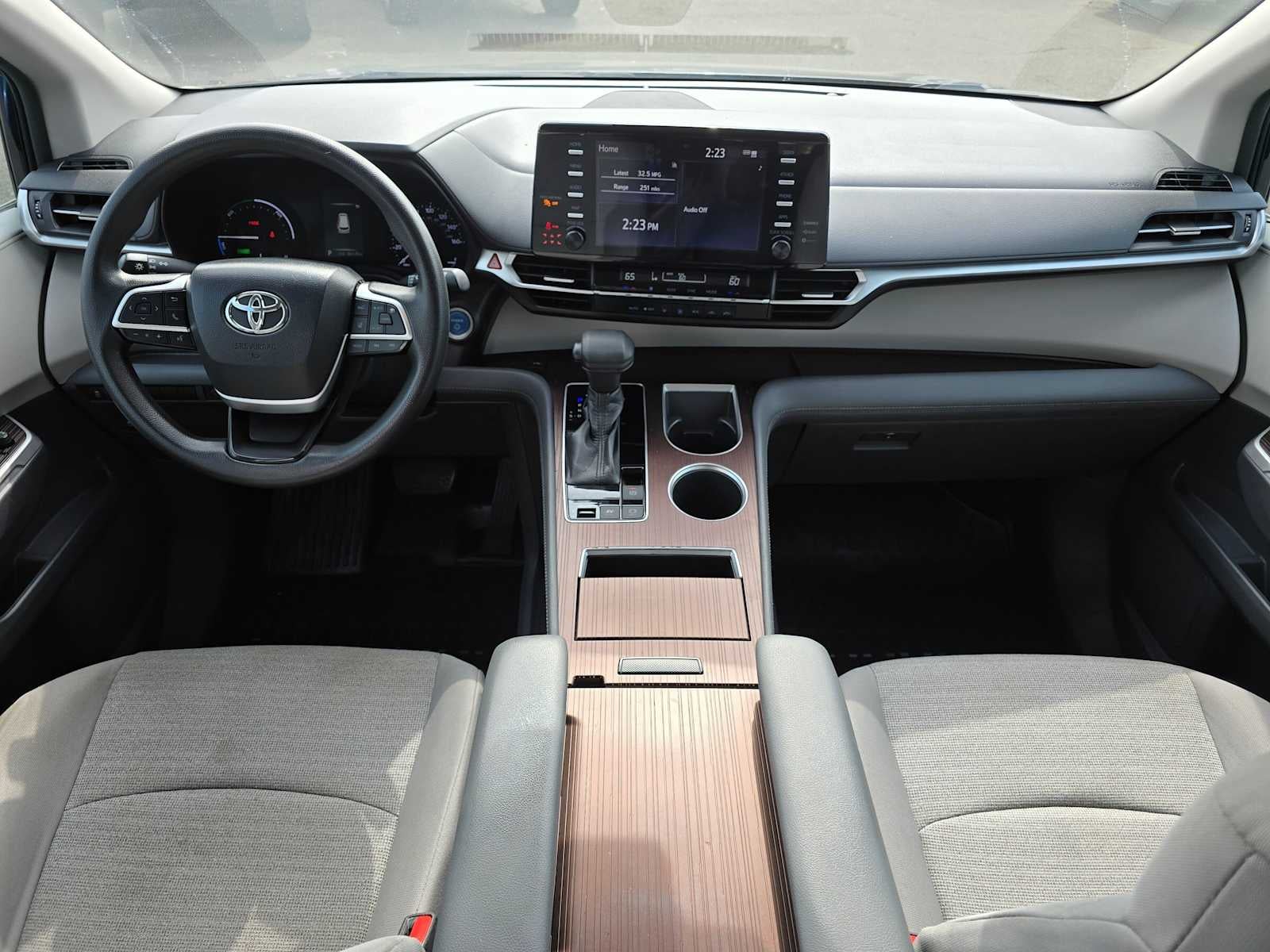 2021 Toyota Sienna LE