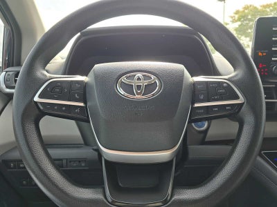 2021 Toyota Sienna LE