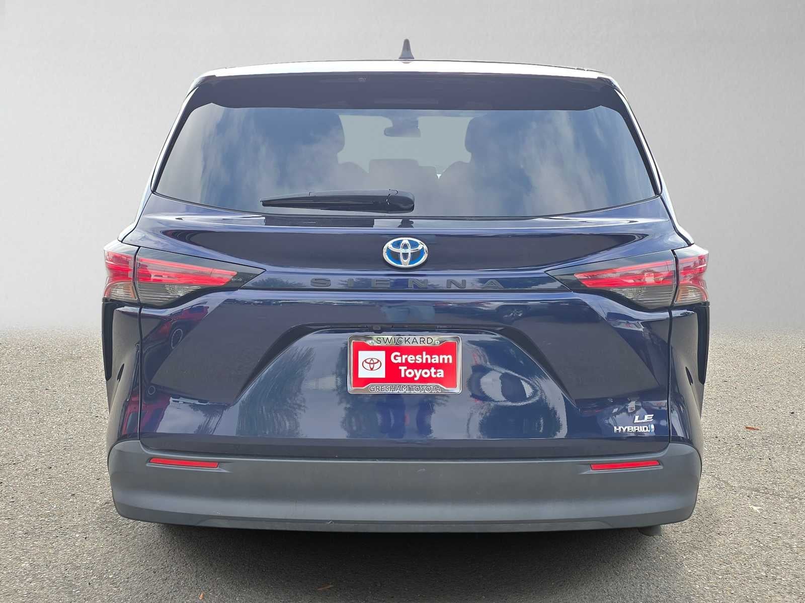 2021 Toyota Sienna LE