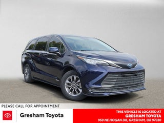 2021 Toyota Sienna LE