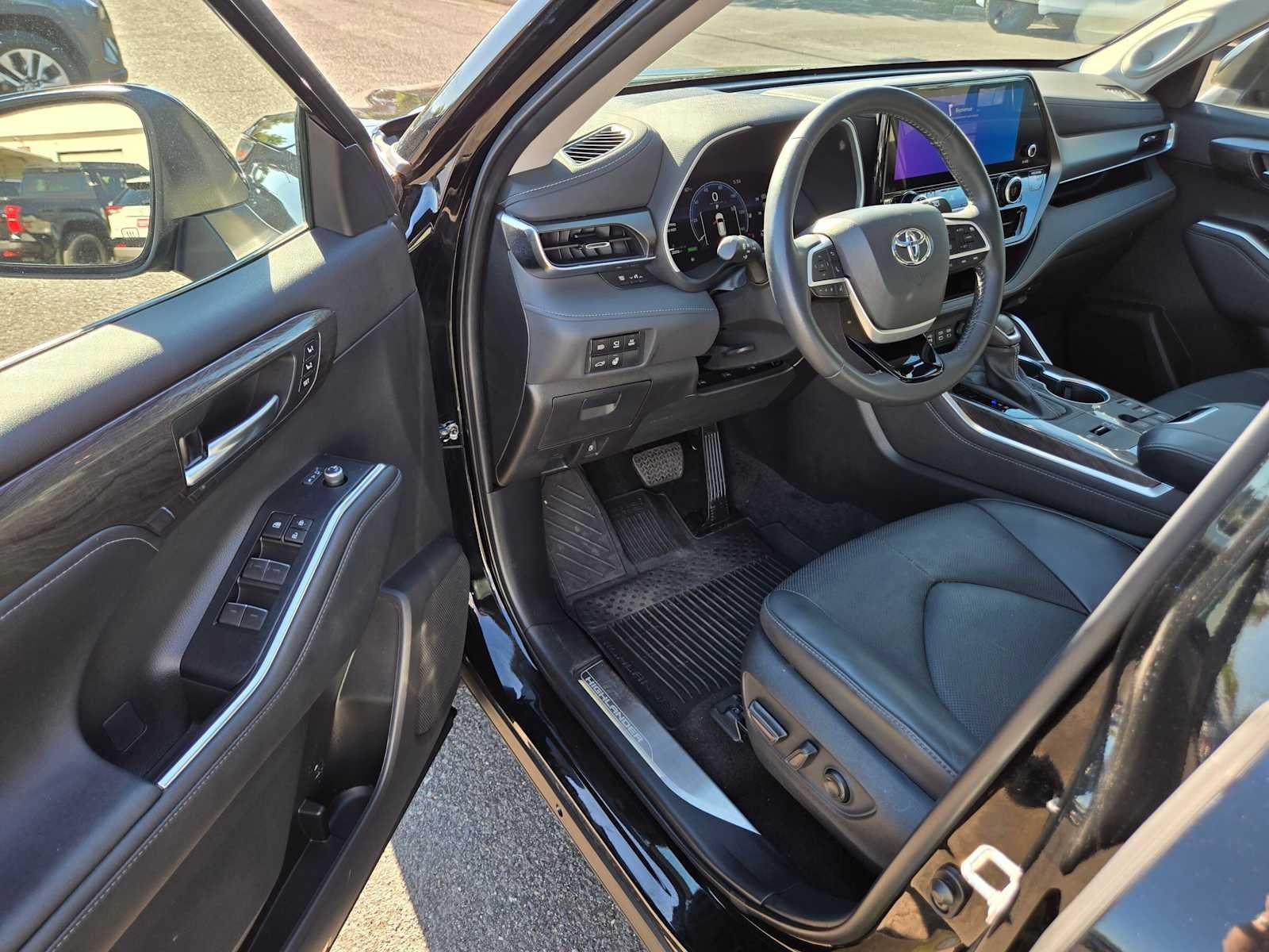 2023 Toyota Highlander Hybrid Limited
