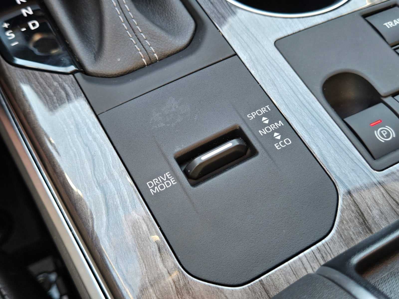 2023 Toyota Highlander Hybrid Limited