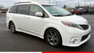 2016 Toyota Sienna SE