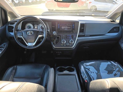 2016 Toyota Sienna SE