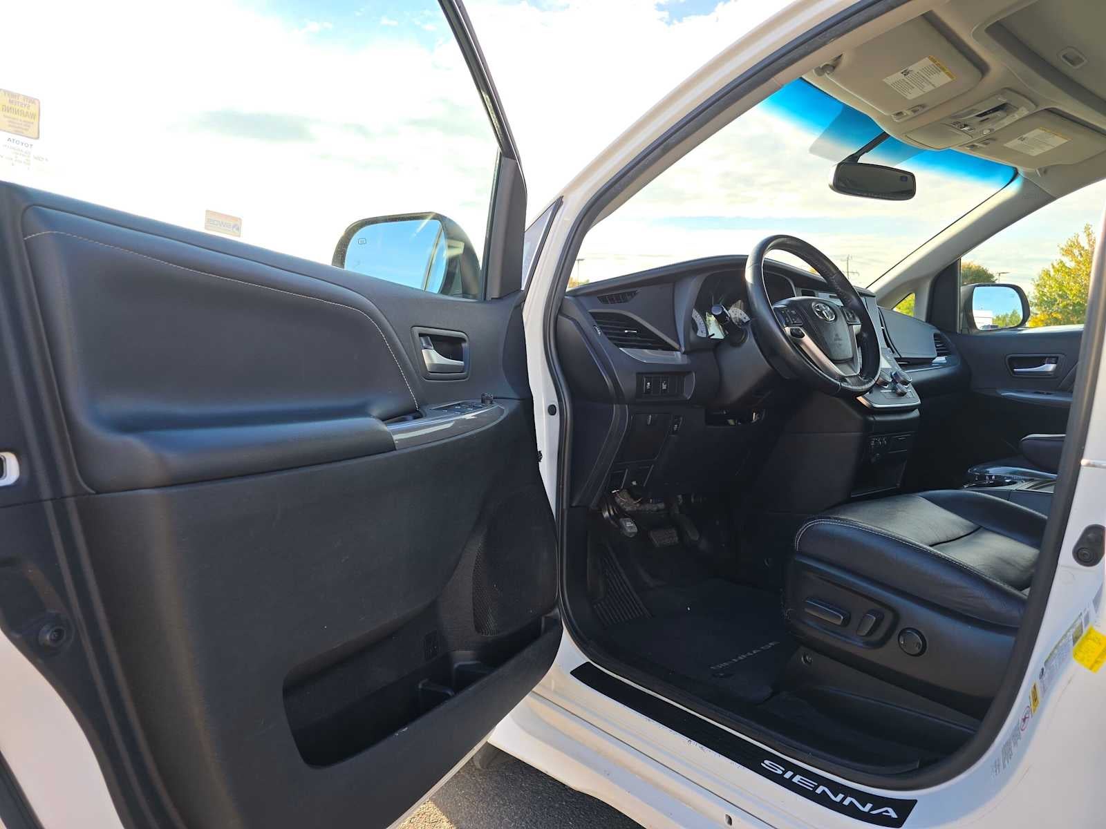2016 Toyota Sienna SE