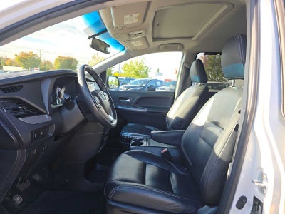 2016 Toyota Sienna SE
