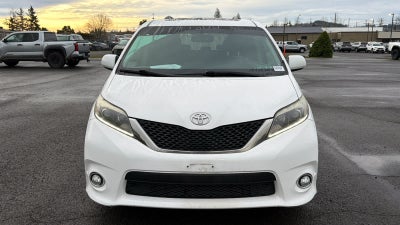 2016 Toyota Sienna SE