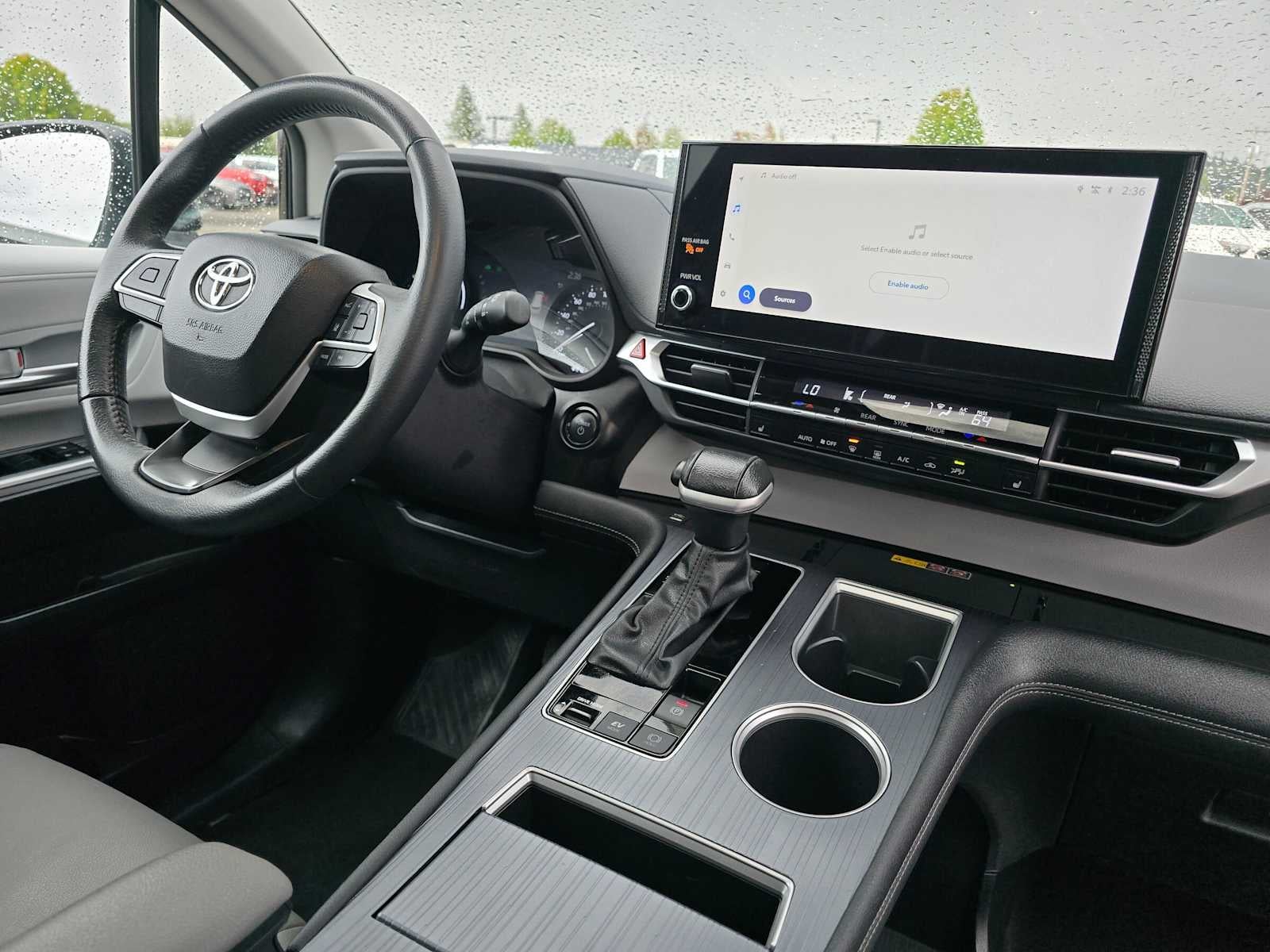 2025 Toyota Sienna XLE
