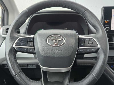 2025 Toyota Sienna XLE