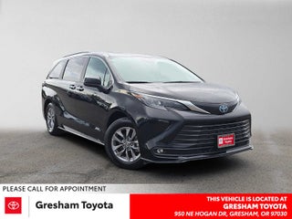 2025 Toyota Sienna XLE