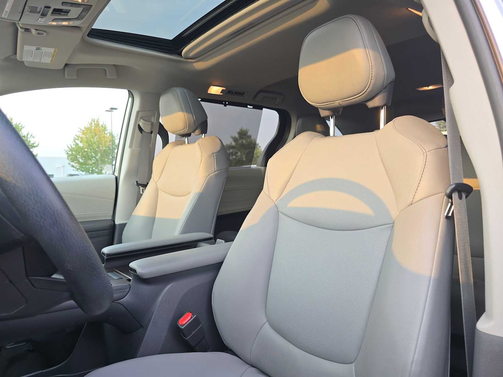 2021 Toyota Sienna XLE