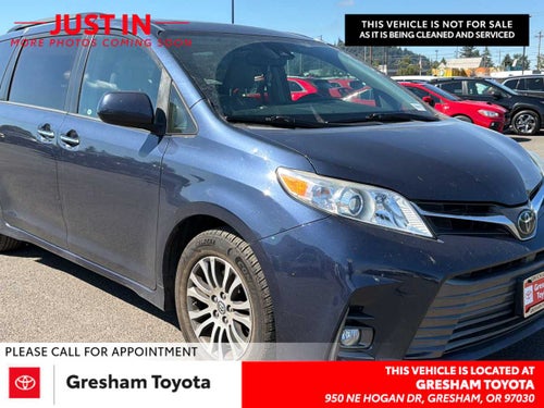 2018 Toyota Sienna XLE
