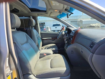 2005 Toyota Sienna XLE LTD