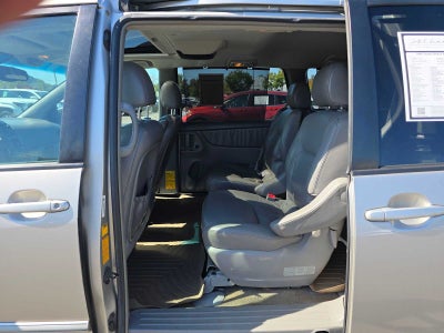 2005 Toyota Sienna XLE LTD