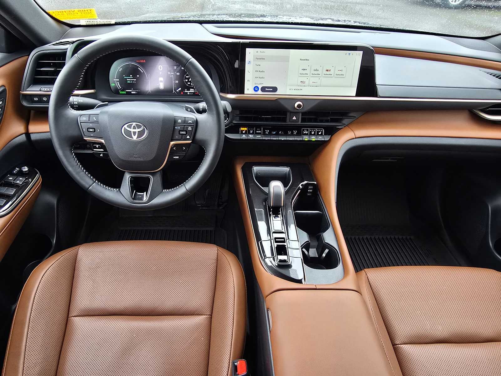 2025 Toyota Crown Signia XLE