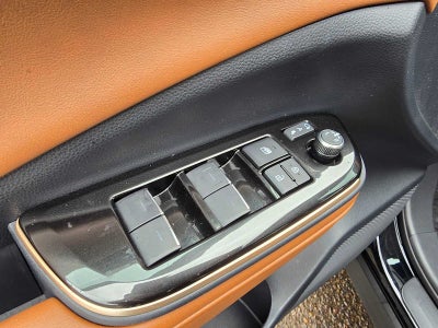 2025 Toyota Crown Signia XLE