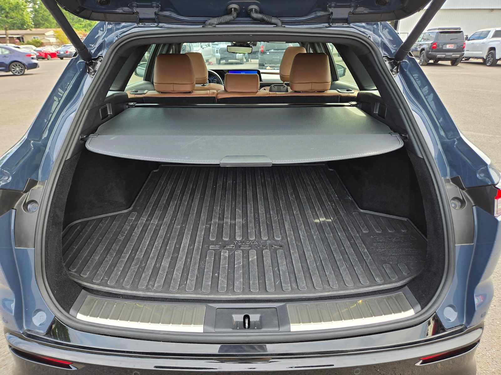 2025 Toyota Crown Signia Limited