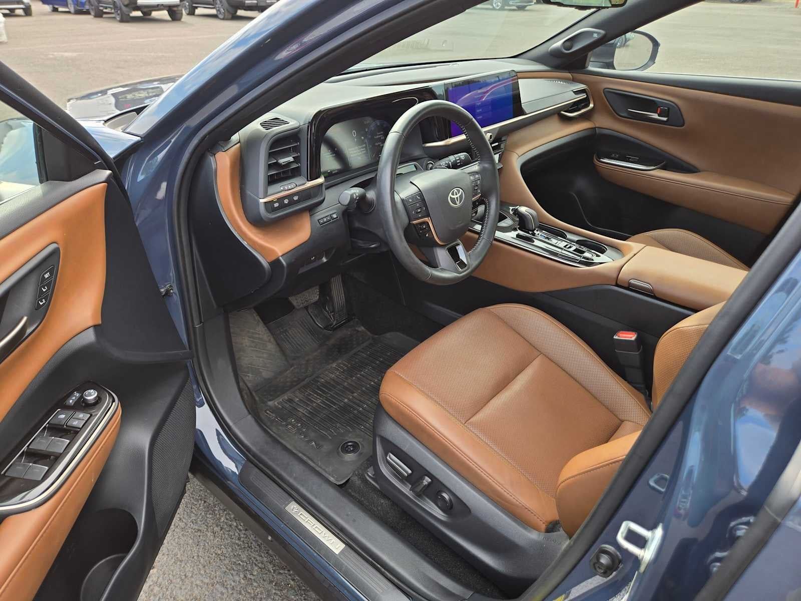 2025 Toyota Crown Signia Limited