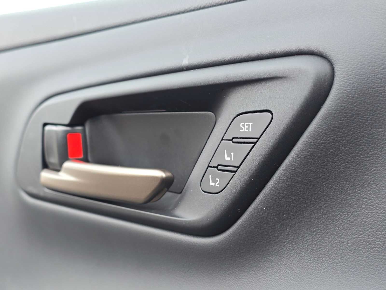 2025 Toyota Crown Signia Limited