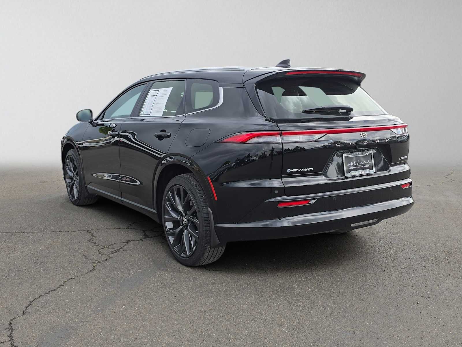 2025 Toyota Crown Signia Limited