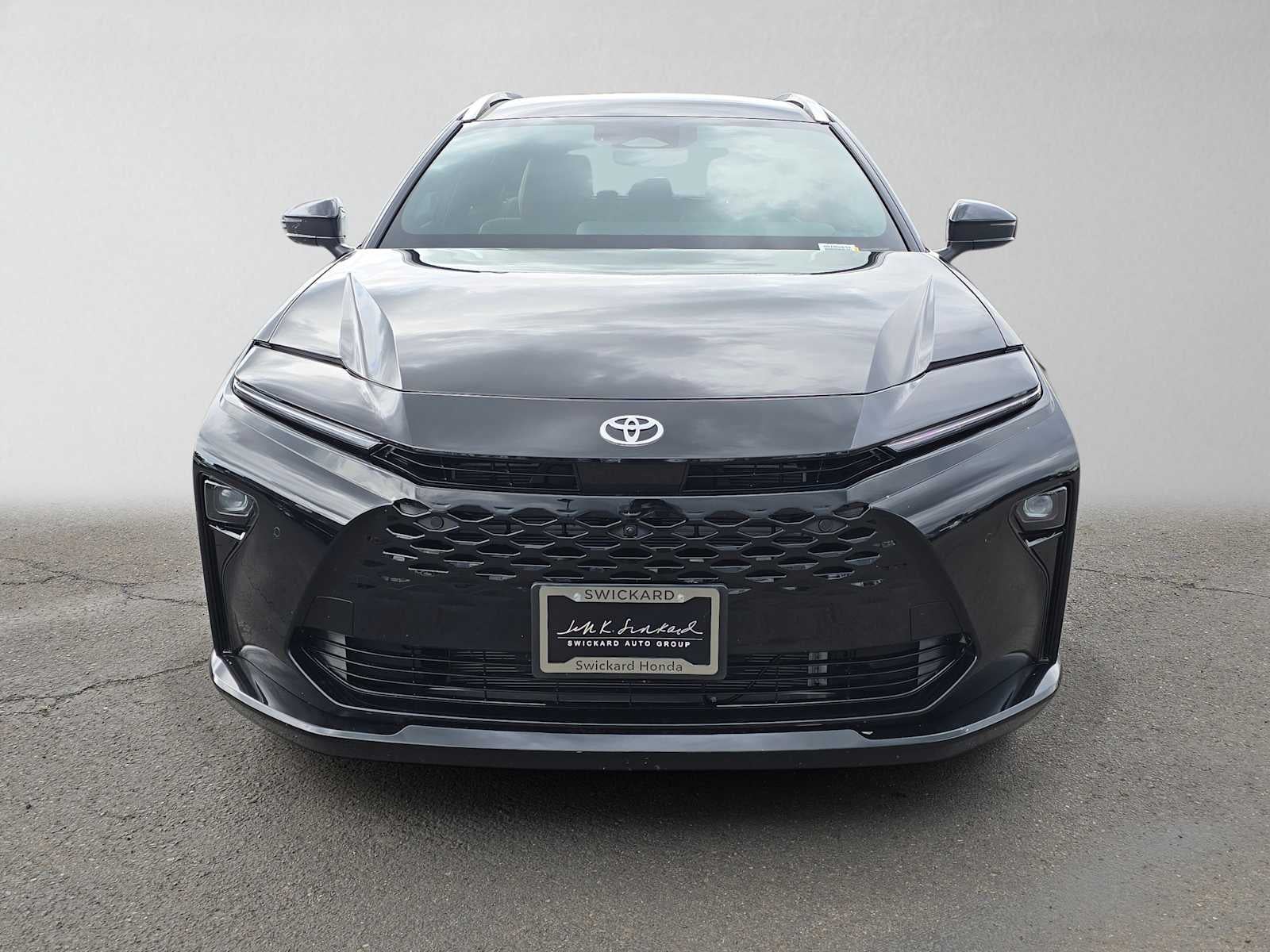 2025 Toyota Crown Signia Limited