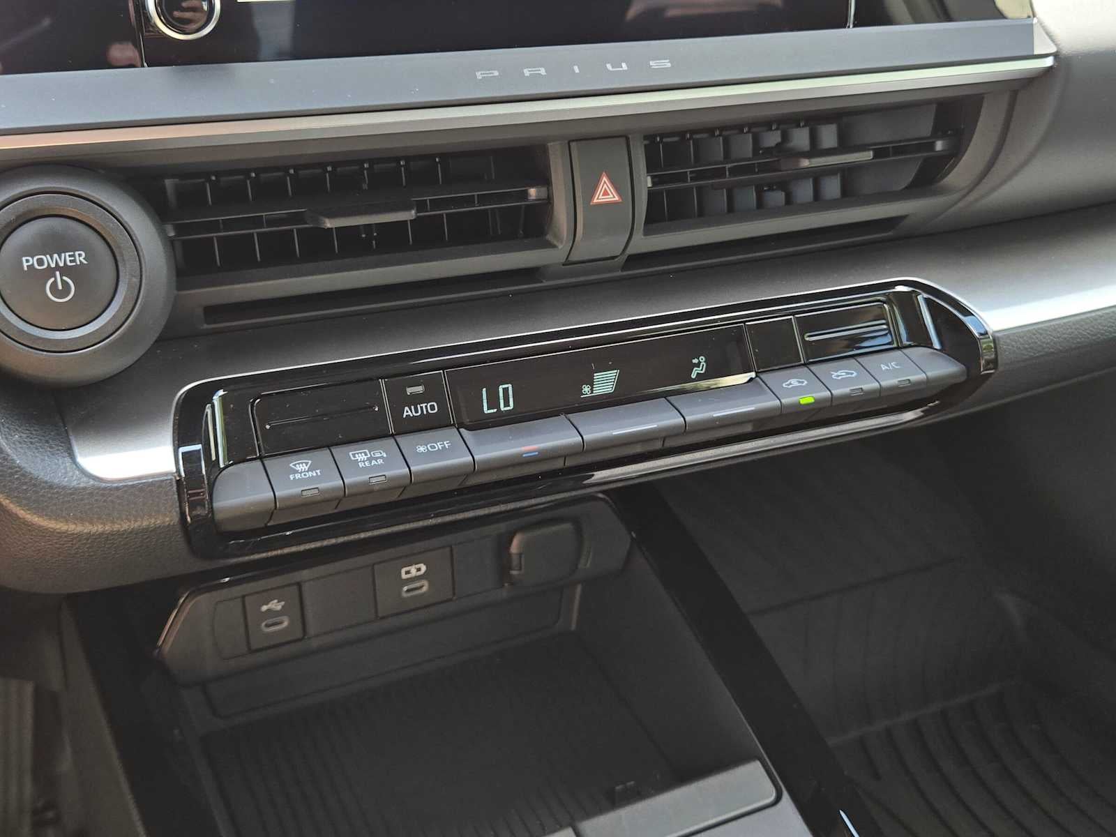2024 Toyota Prius LE