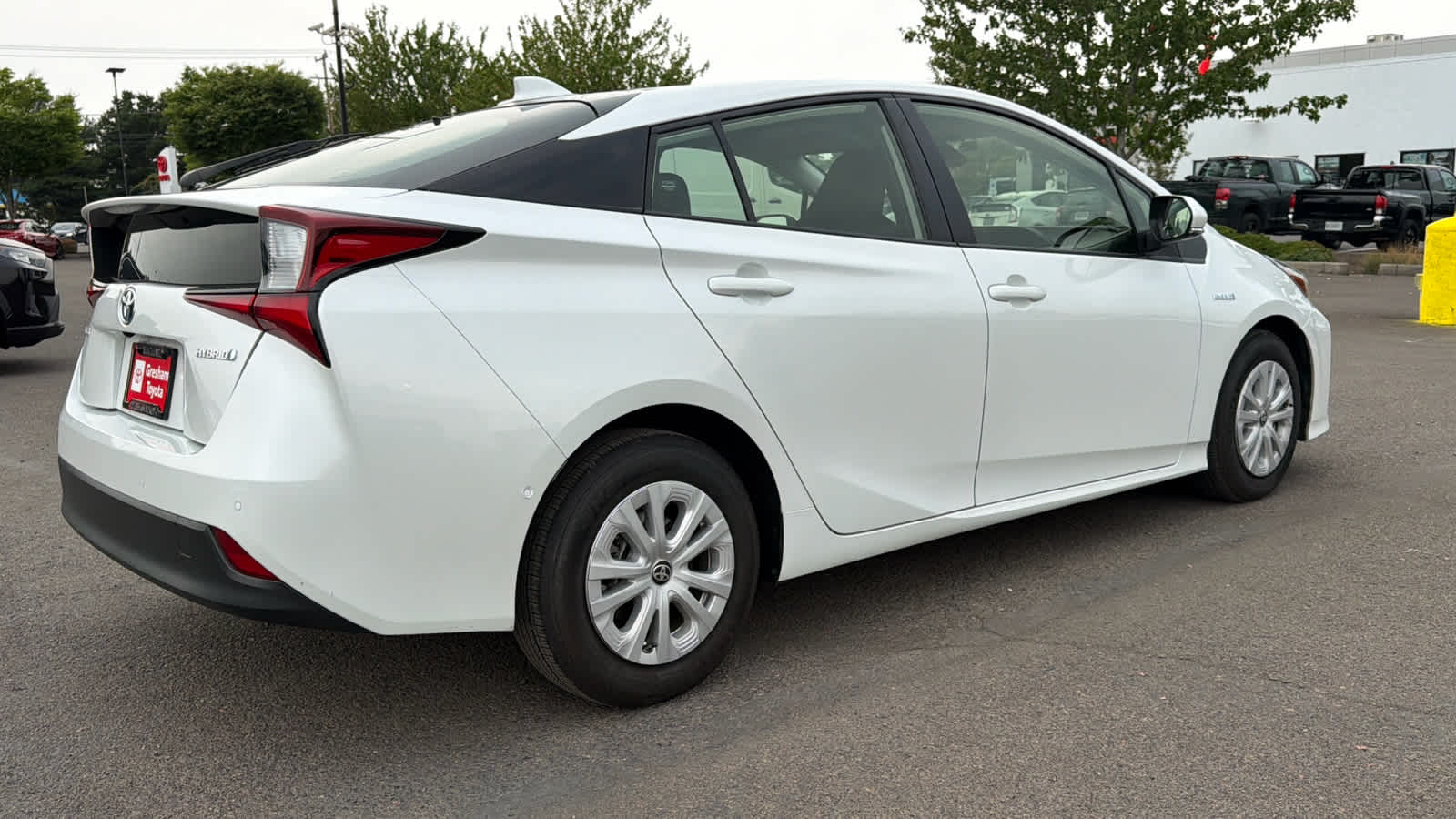 2022 Toyota Prius LE