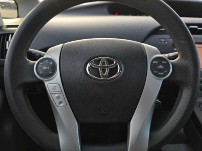2010 Toyota Prius III