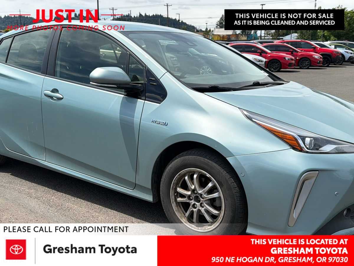 2019 Toyota Prius LE