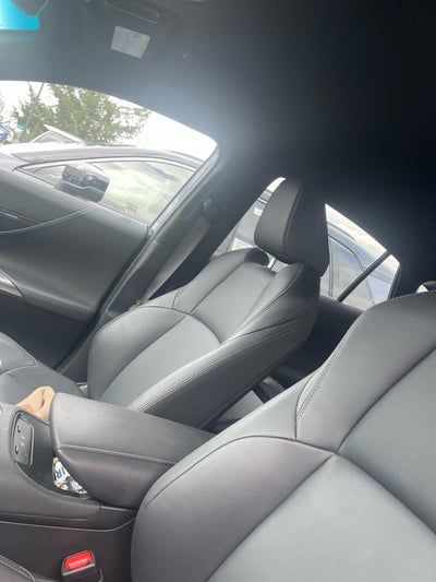 2023 Toyota Venza XLE