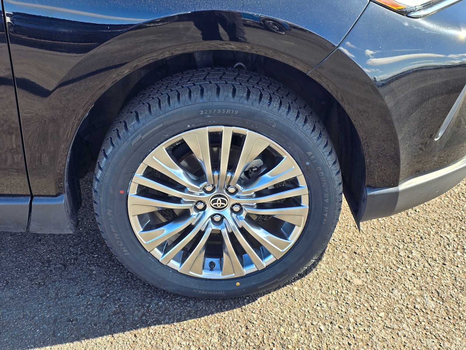 2023 Toyota Venza XLE