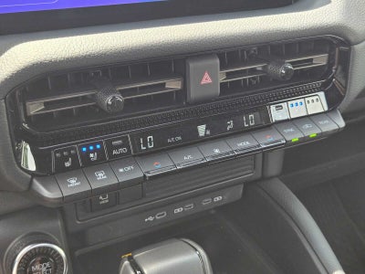 2025 Toyota Land Cruiser 4WD (Natl)