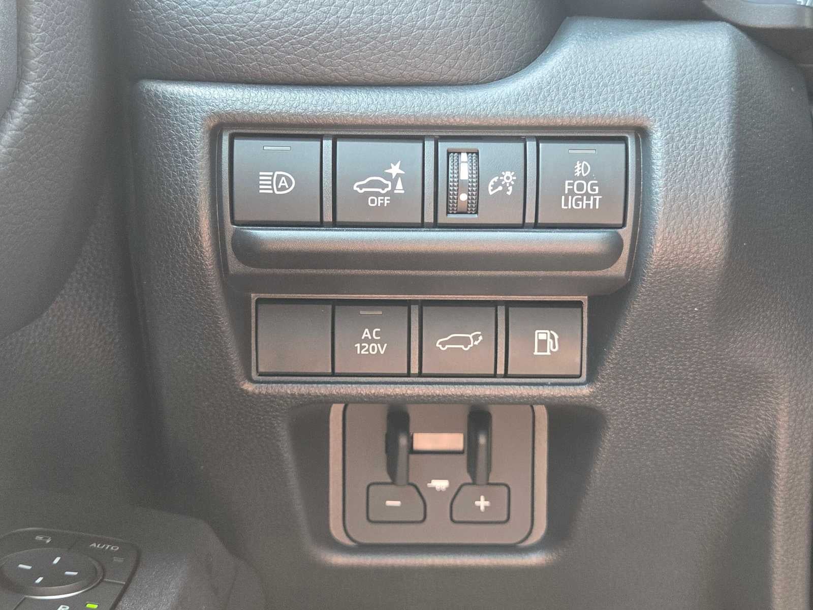 2025 Toyota Land Cruiser 4WD (Natl)