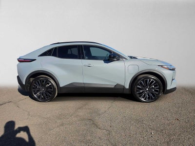 2026 Toyota C-HR XSE