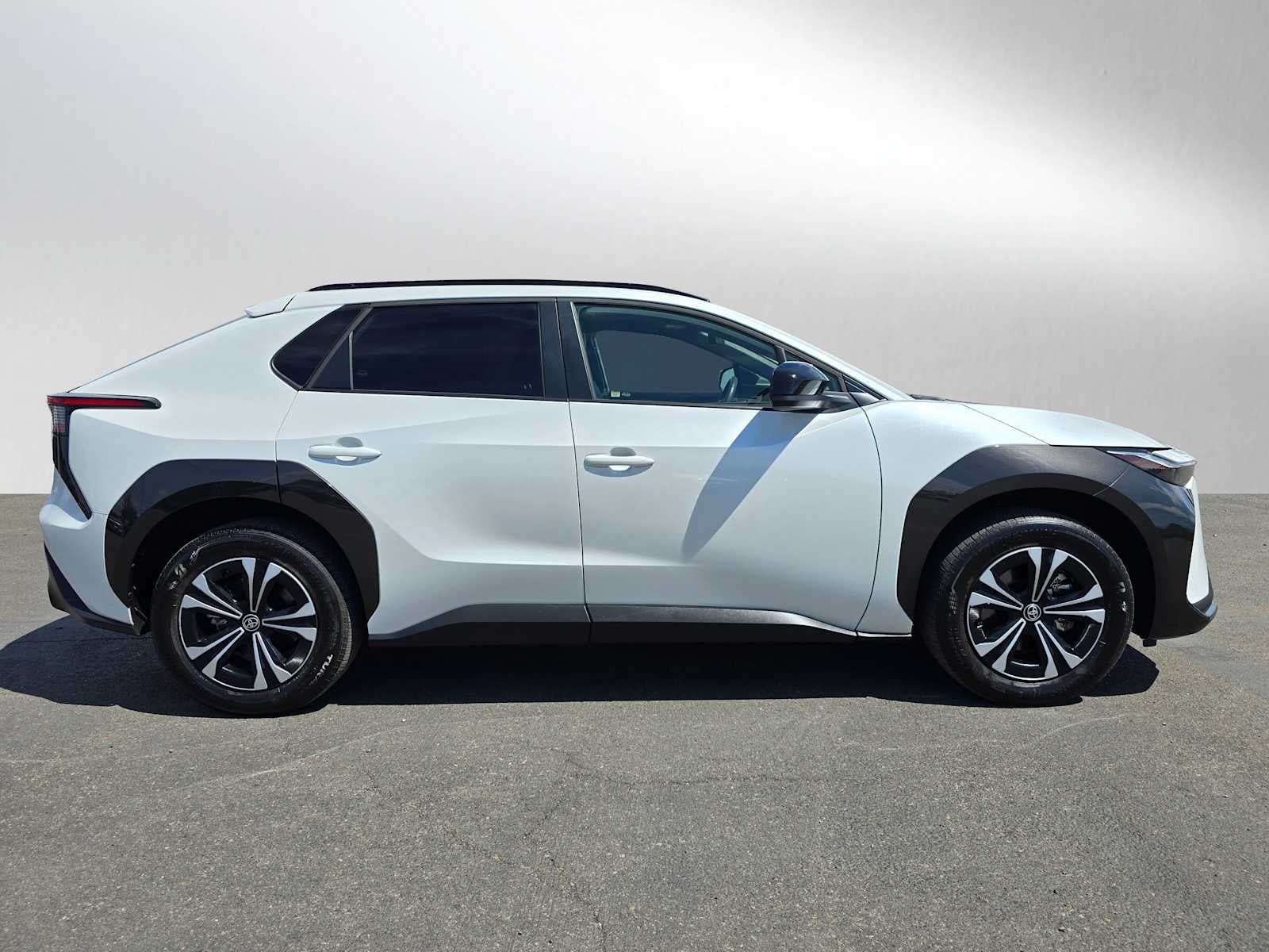 2023 Toyota bZ4X XLE