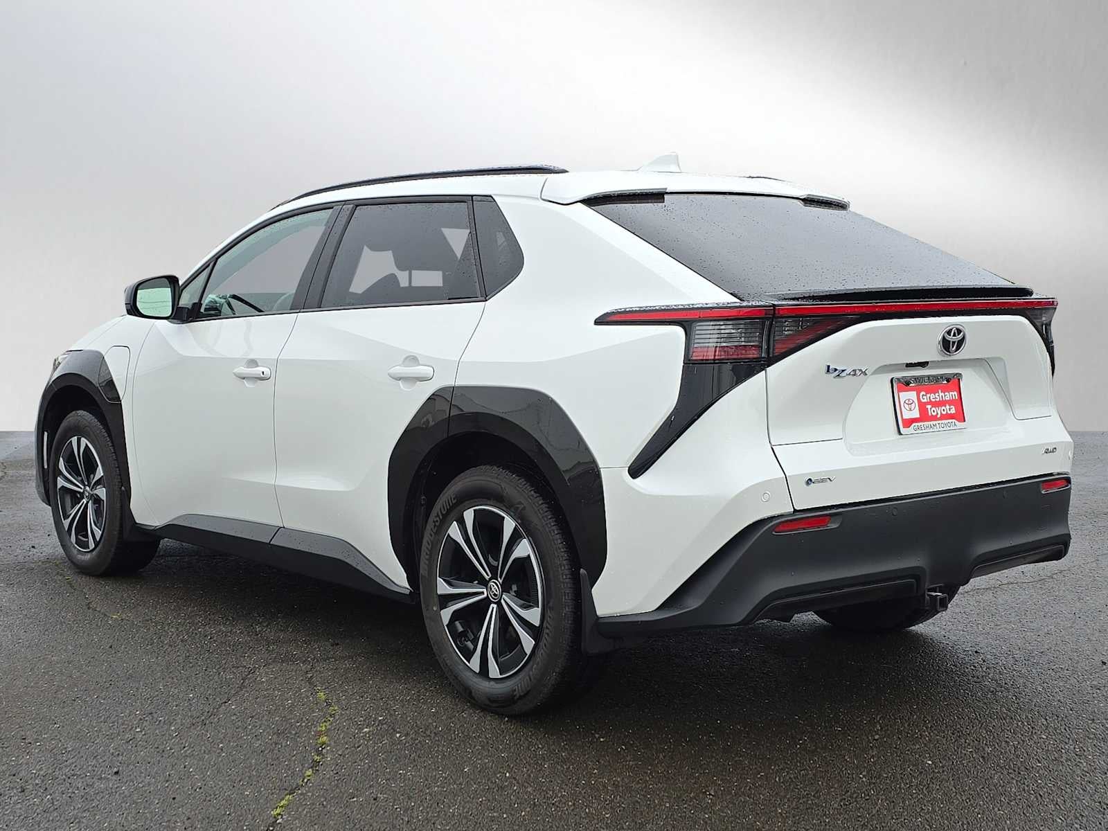 2024 Toyota bZ4X XLE