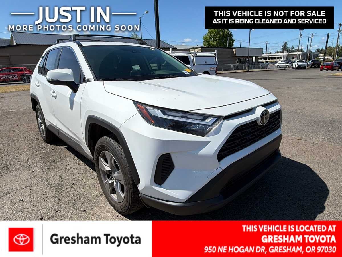 2023 Toyota RAV4 XLE