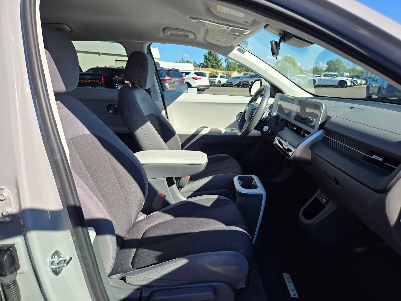 2024 Hyundai IONIQ 5 SE