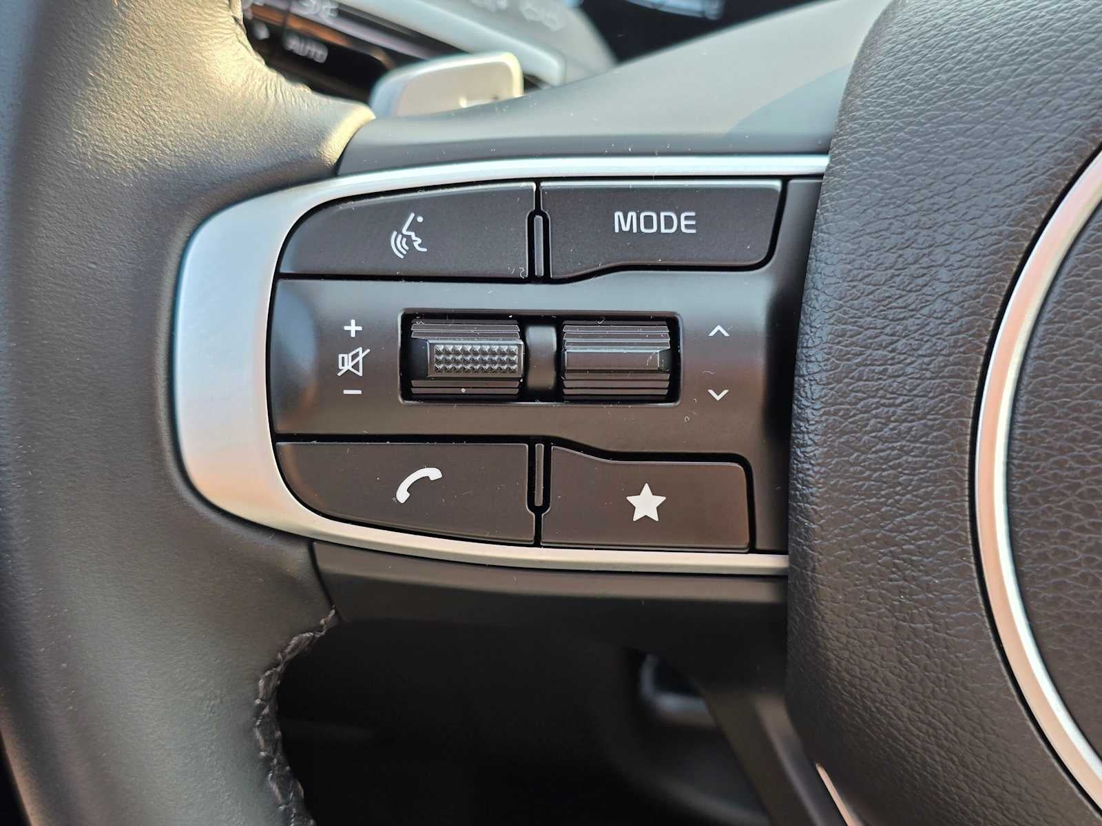 2025 Kia Sportage Hybrid EX