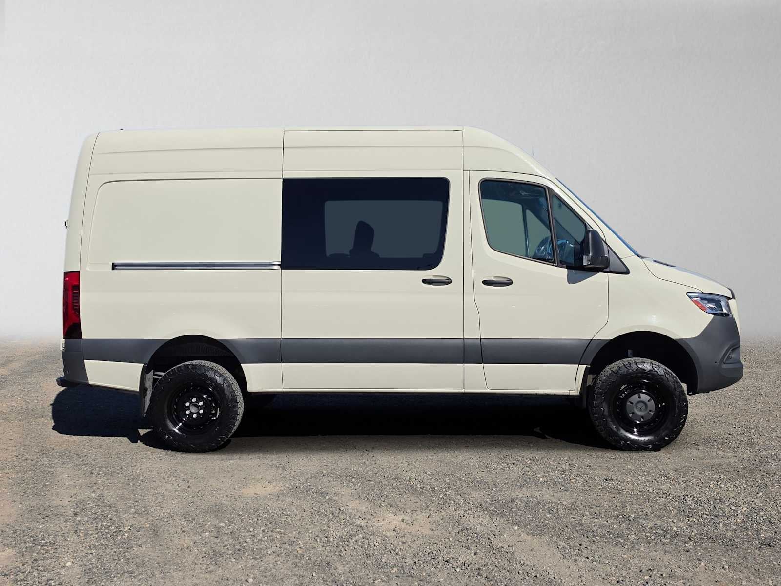 2024 Mercedes-Benz Sprinter Cargo Van 2500 Standard Roof I4 Diesel HO 144" AWD