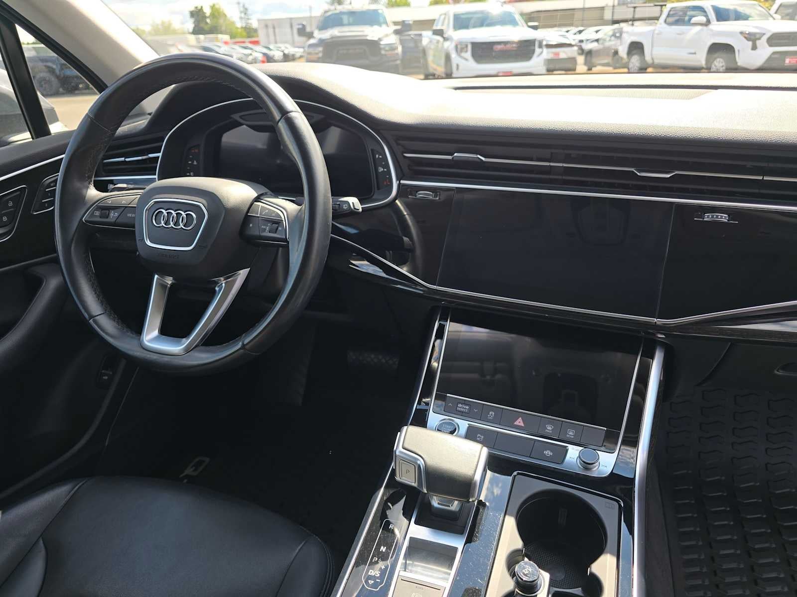 2022 Audi Q7 Premium