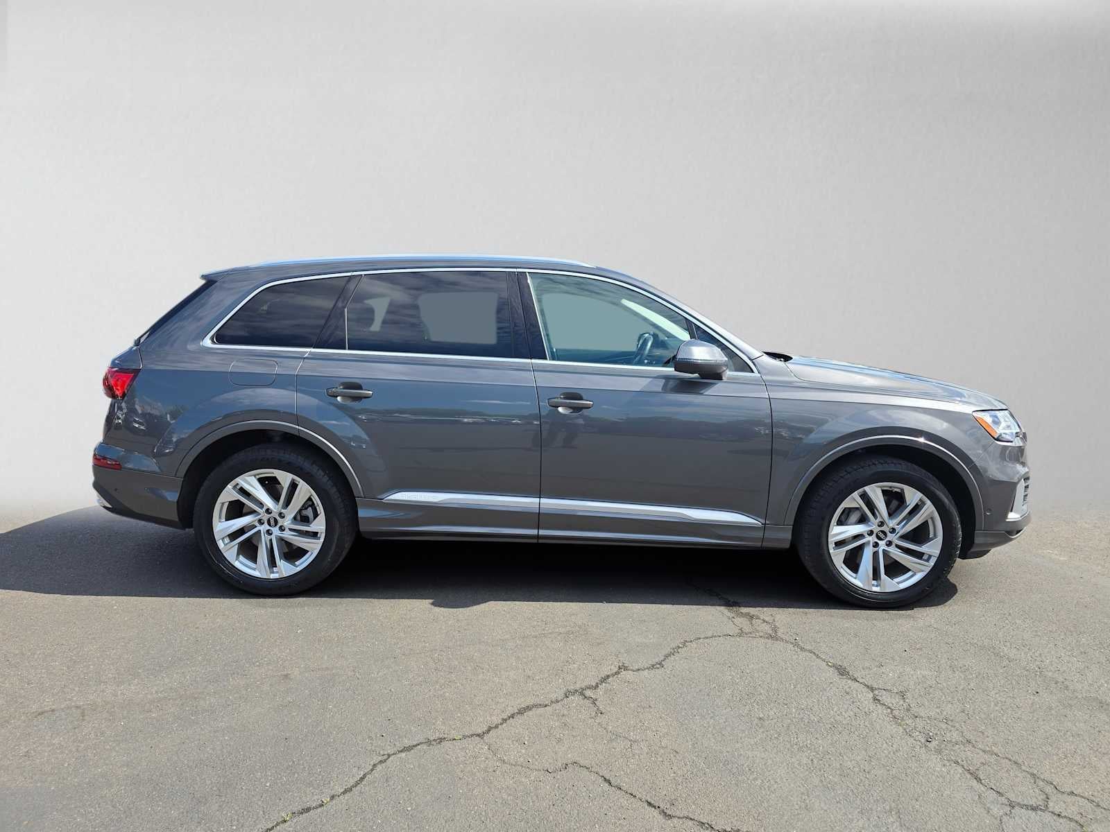 2022 Audi Q7 Premium