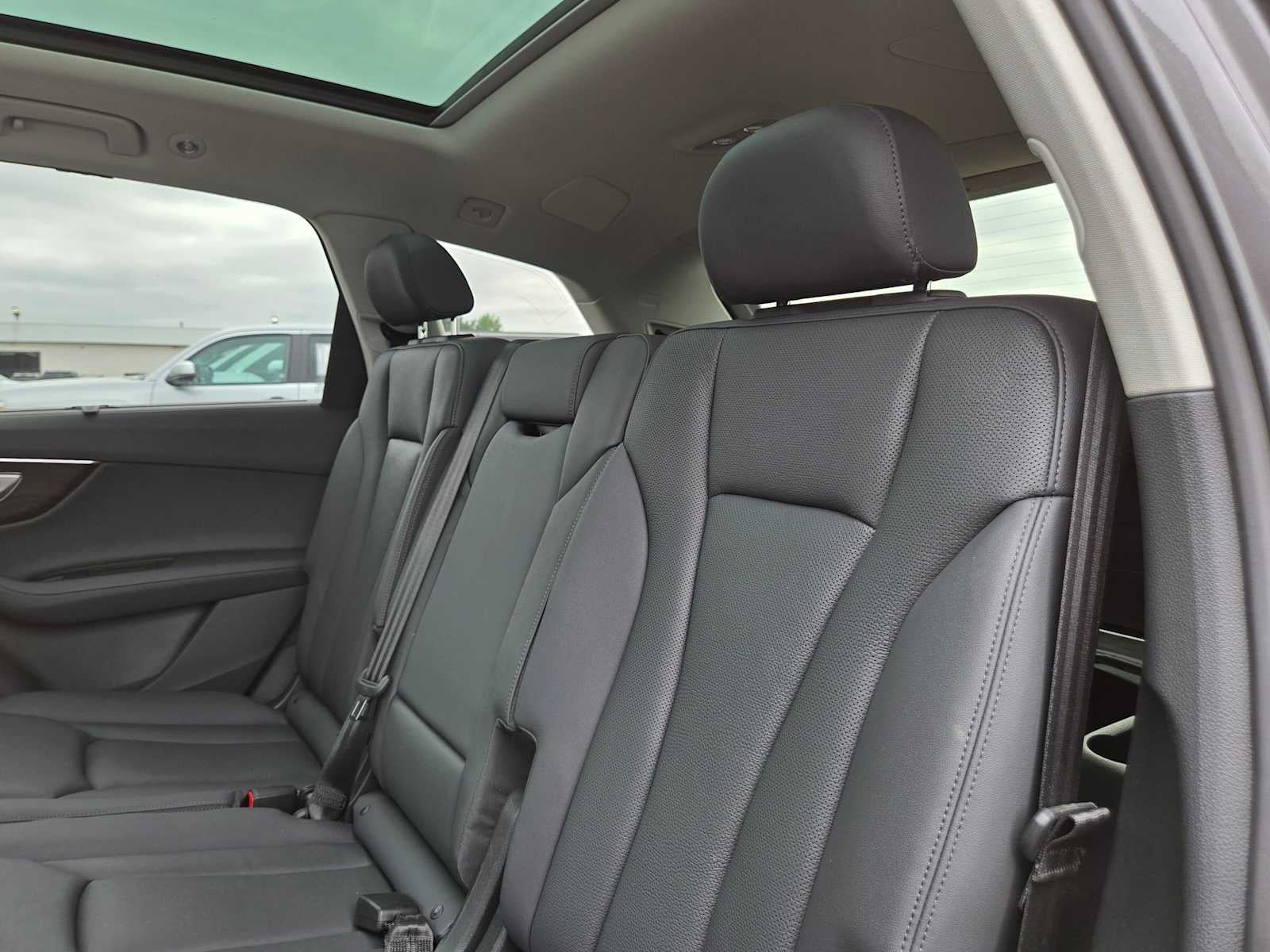 2023 Audi Q7 Premium Plus