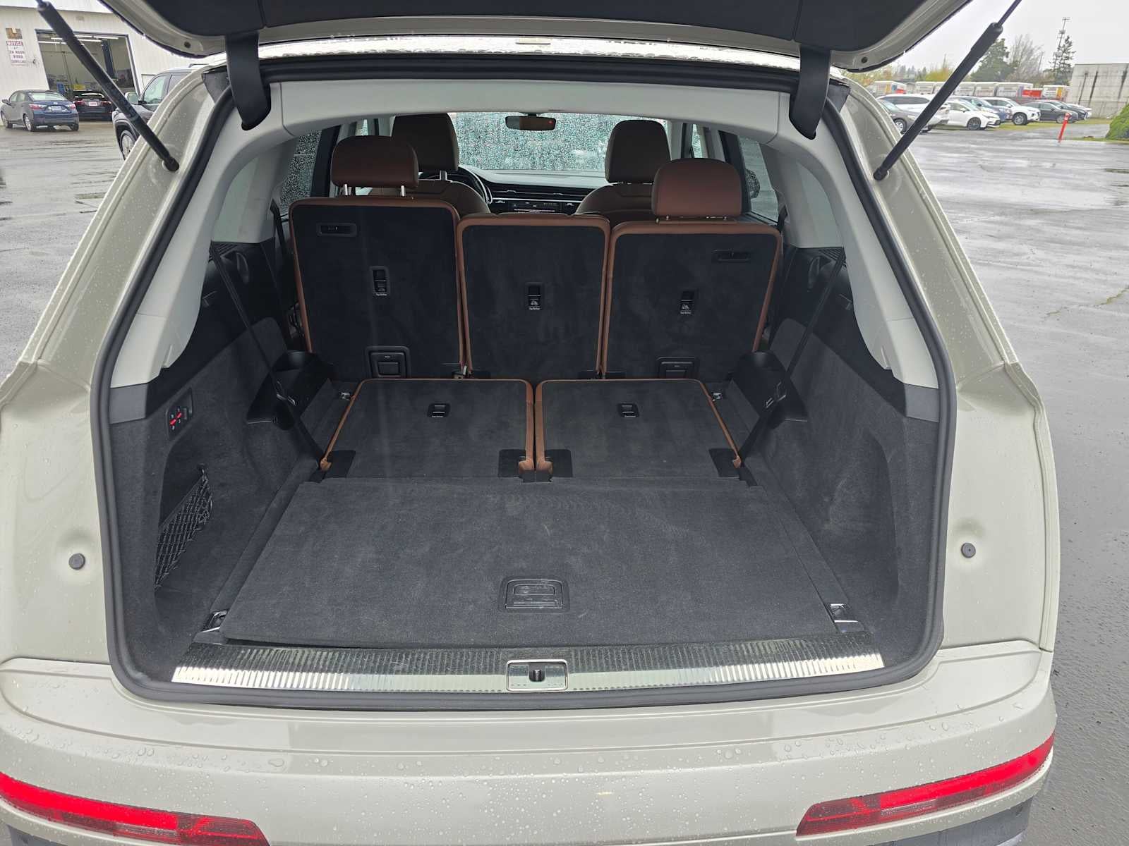 2021 Audi Q7 Premium Plus