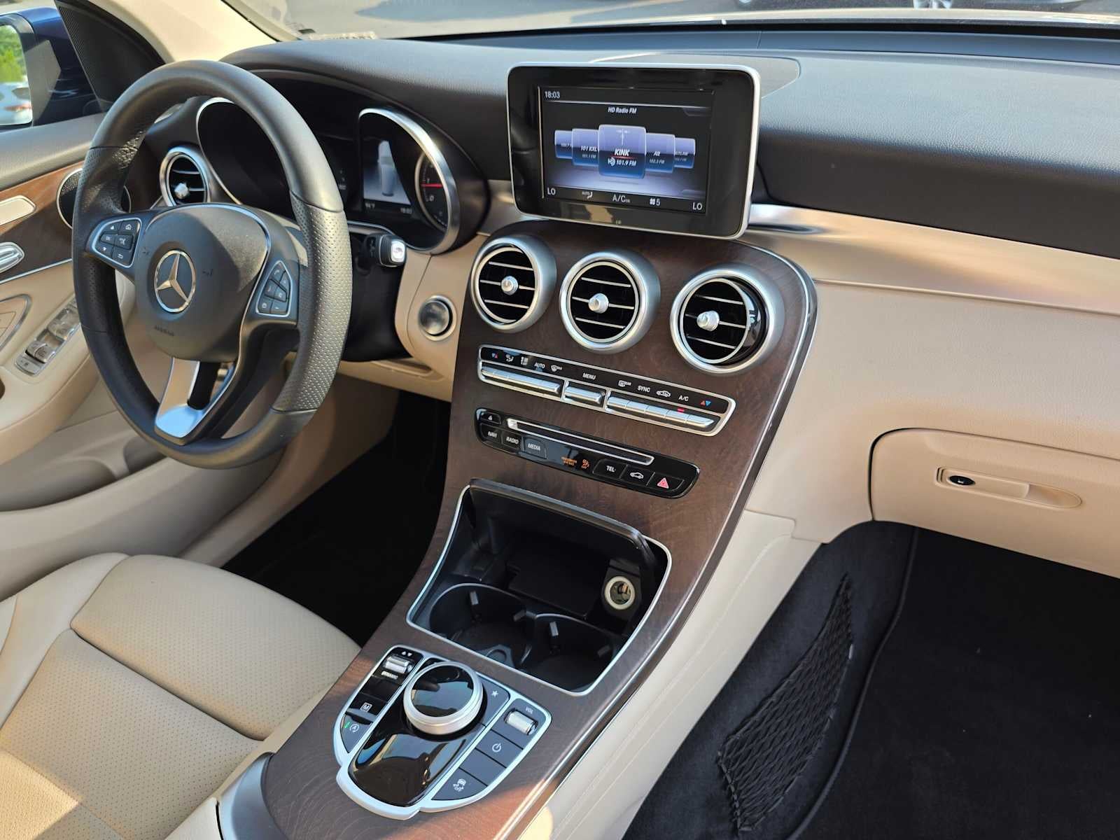 2019 Mercedes-Benz GLC 300 GLC 300